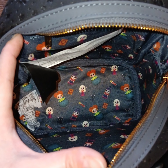 NWT Loungefly Hocus Pocus Backpack - Picture 6 of 12